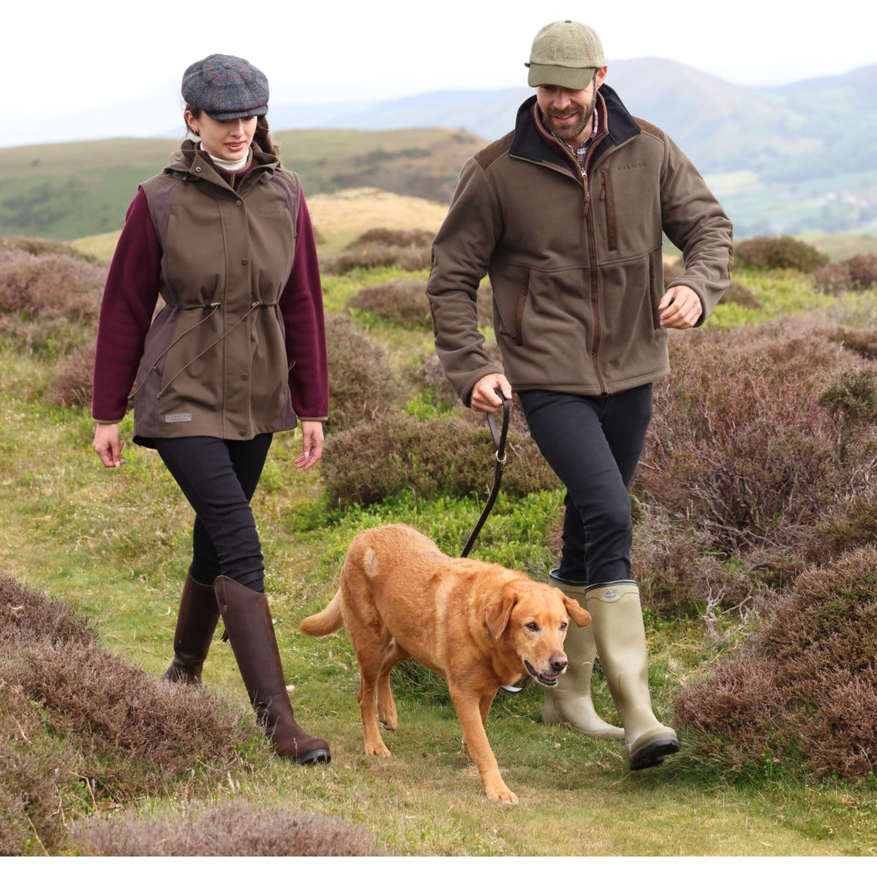 Aubrion by Shires Gilet Heritage Oliva scura - Image 3