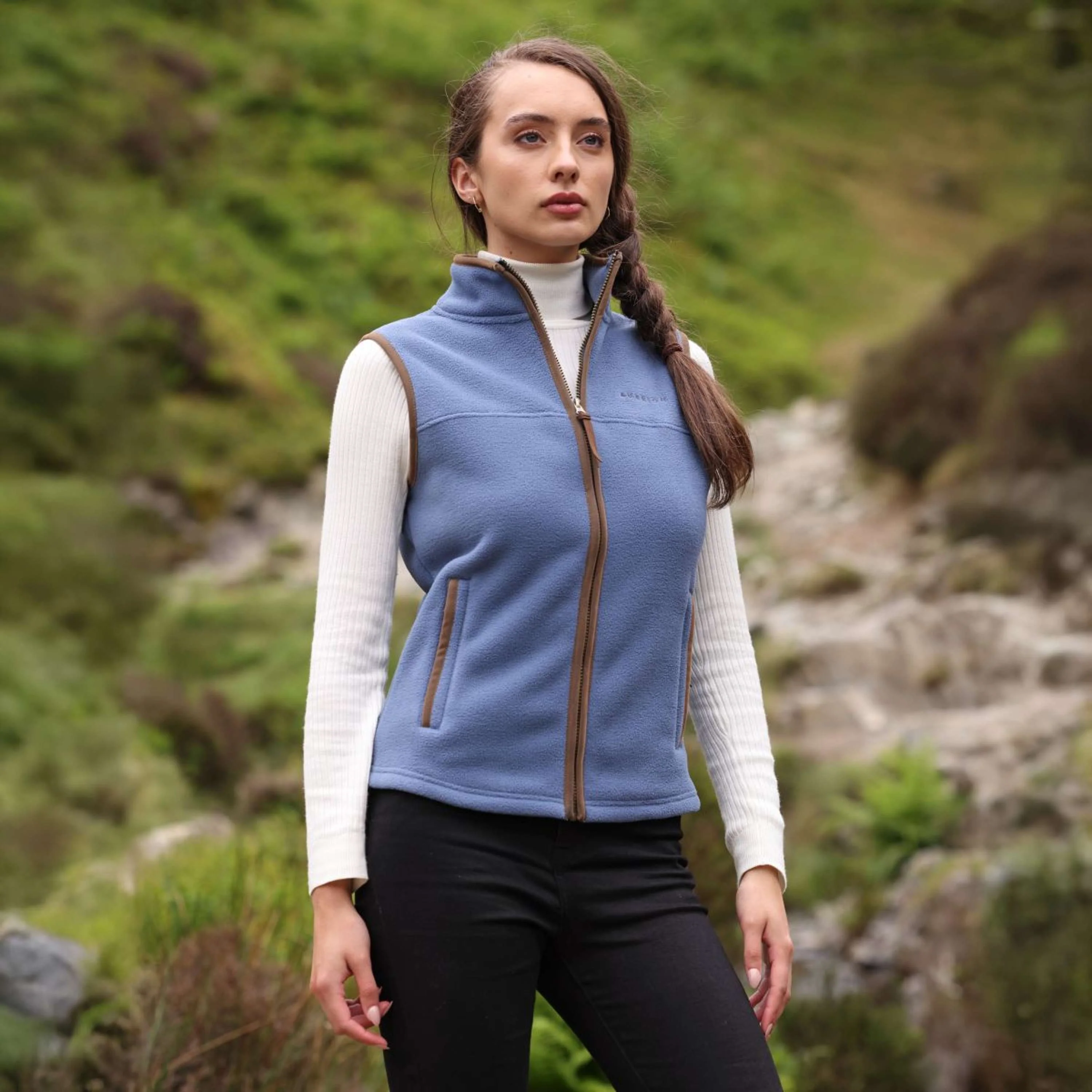 Aubrion by Shires Gilet Original Fleece Blu - Image 19