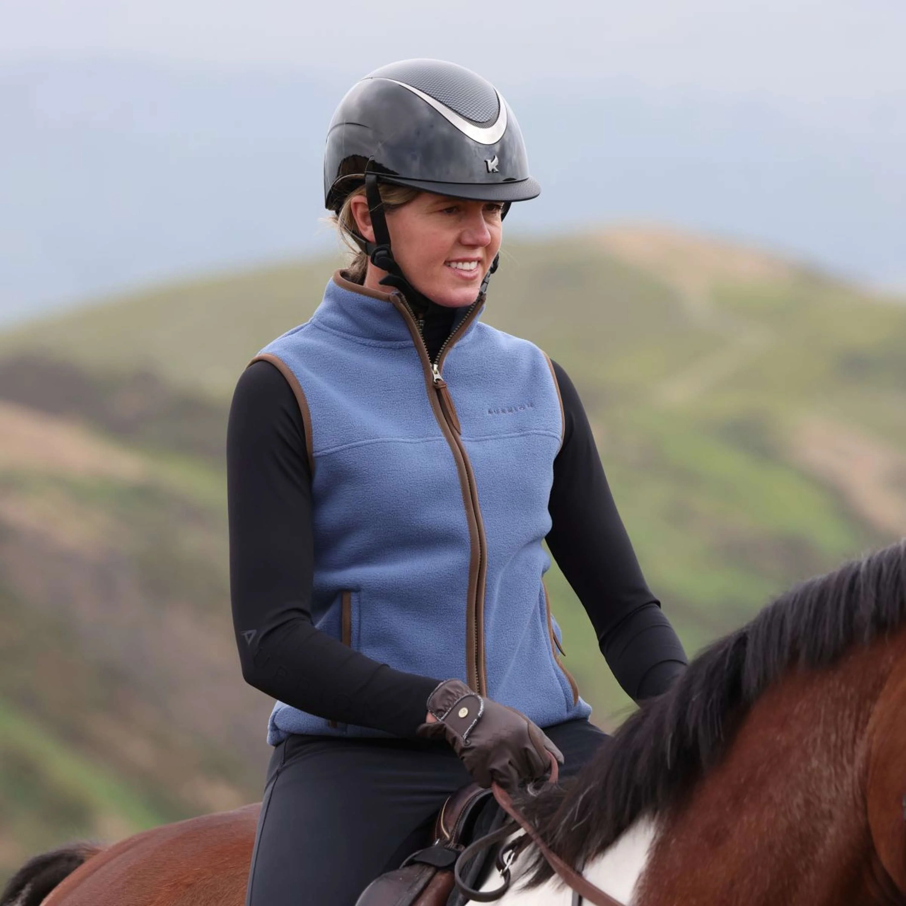 Aubrion by Shires Gilet Original Fleece Blu - Image 3