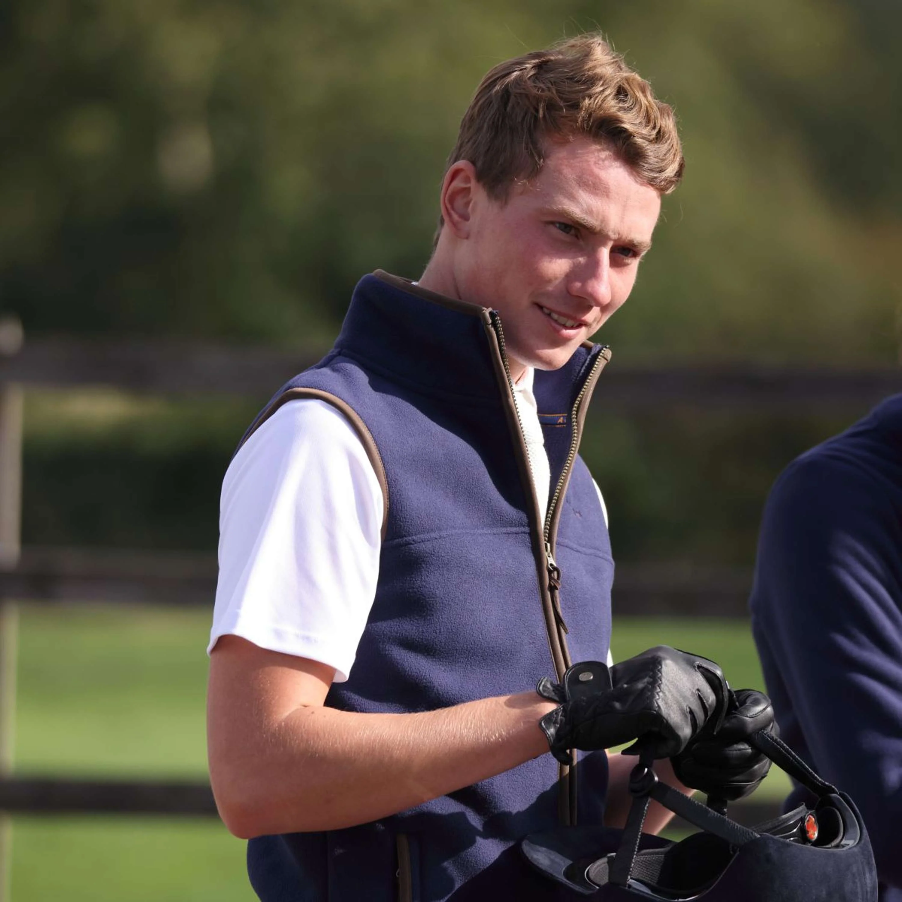 Aubrion by Shires Gilet Original Fleece Uomini Navy - Image 3