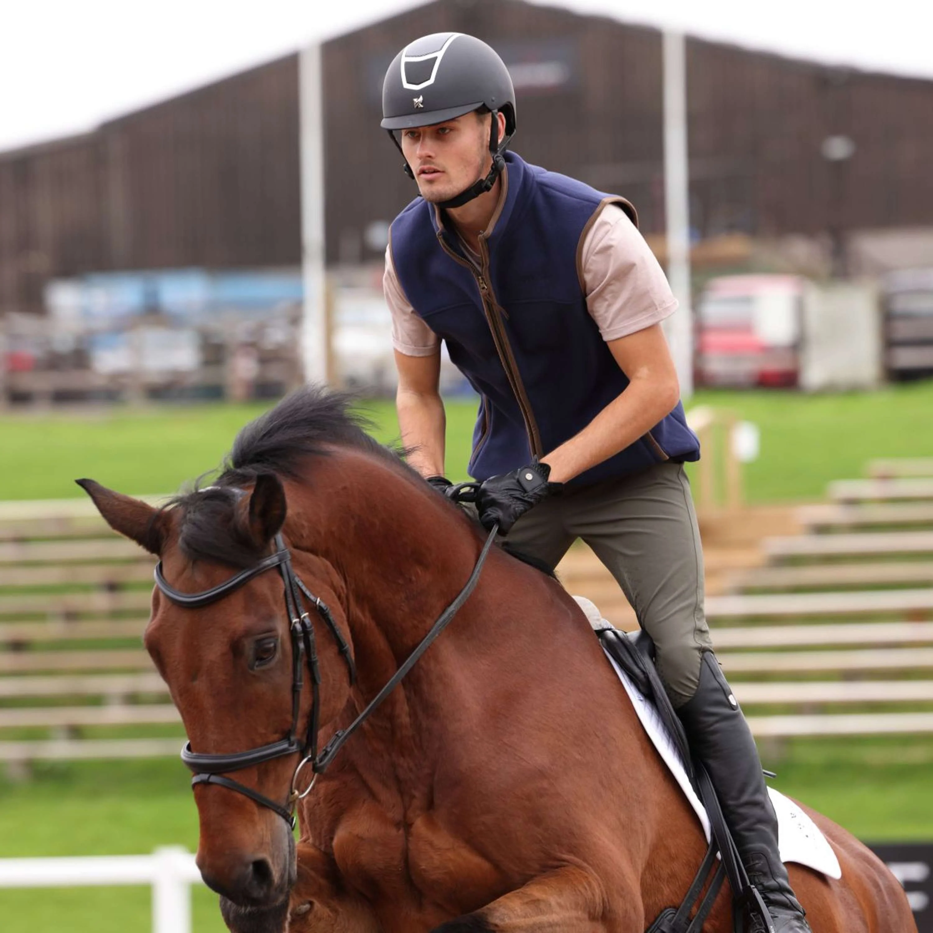 Aubrion by Shires Gilet Original Fleece Uomini Navy - Image 6