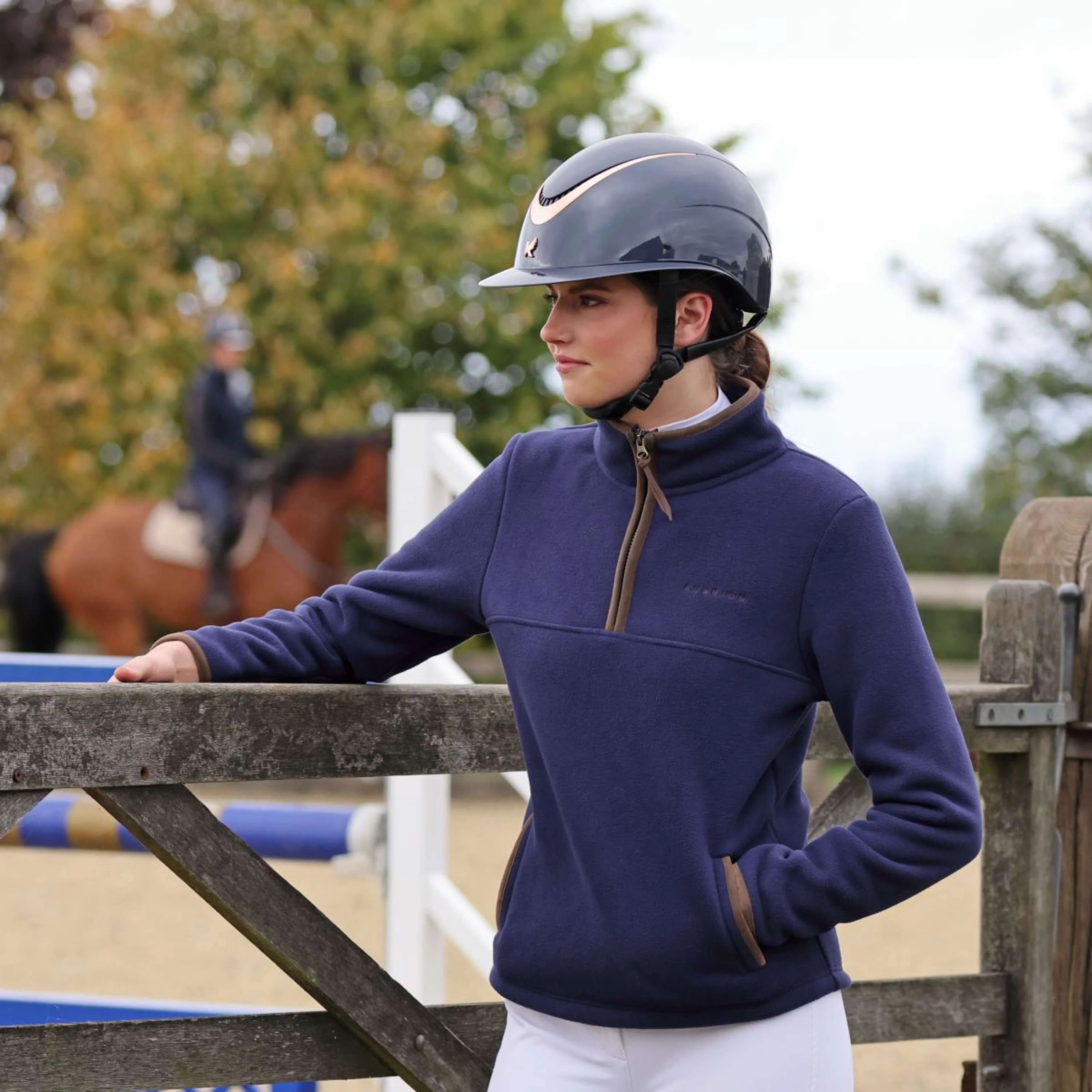 Aubrion by Shires Maglione Original Fleece Navy - Image 2