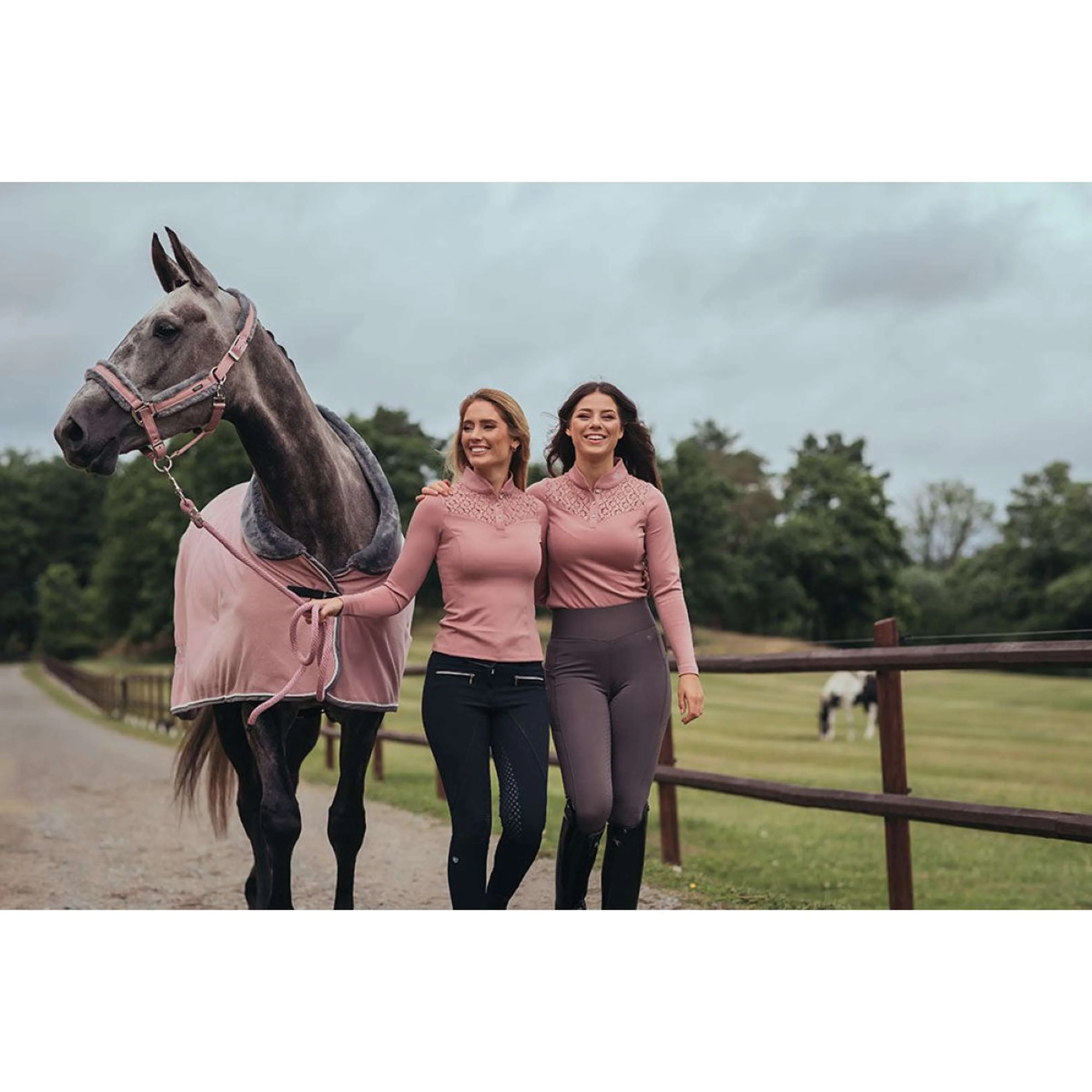 Equestrian Stockholm Cavezza e corda Fur Rosa - Image 6