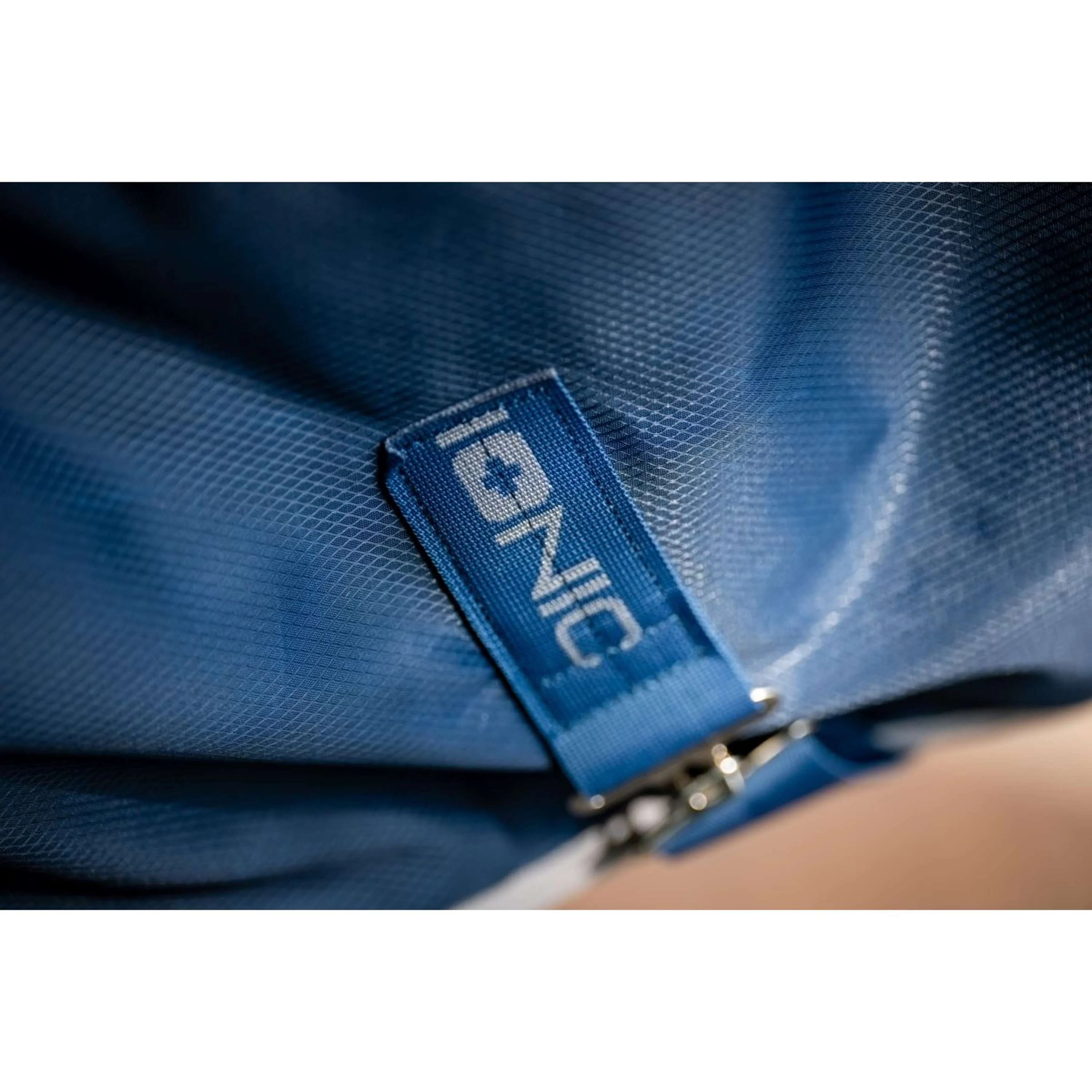 Horseware Terapia Ionic Stable 50g Blu imperiale/Argento/Blu marino - Image 3