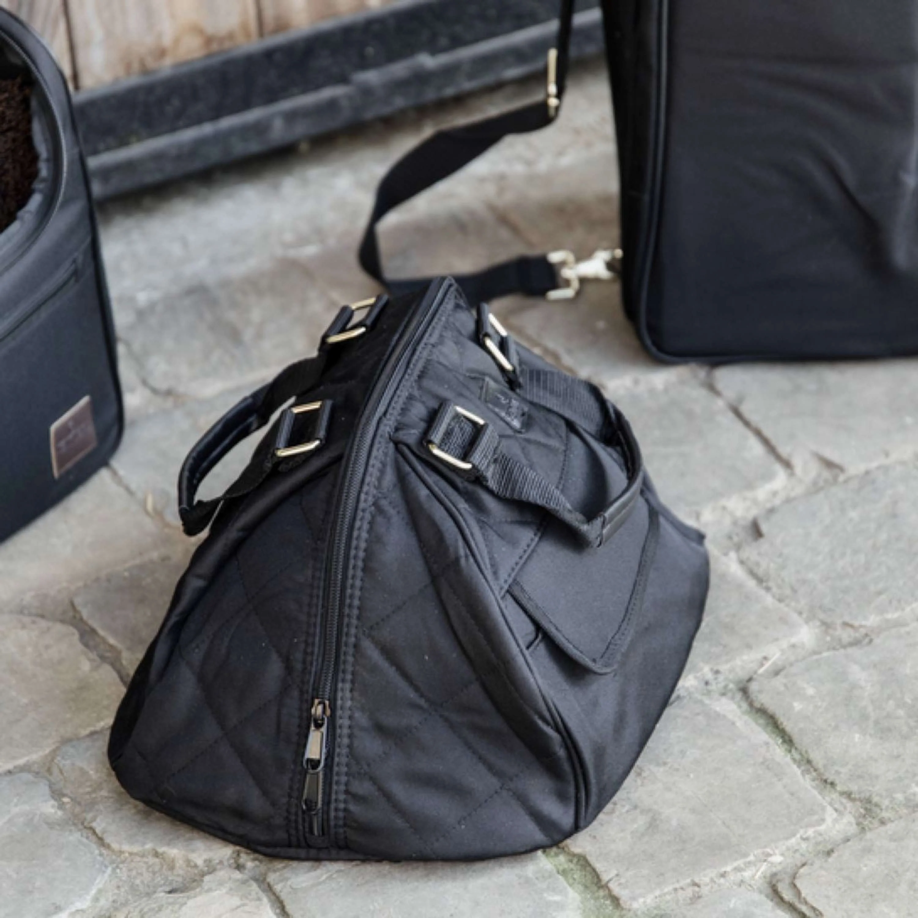 Kentucky Horsewear Borsa per Casco Nero - Image 2