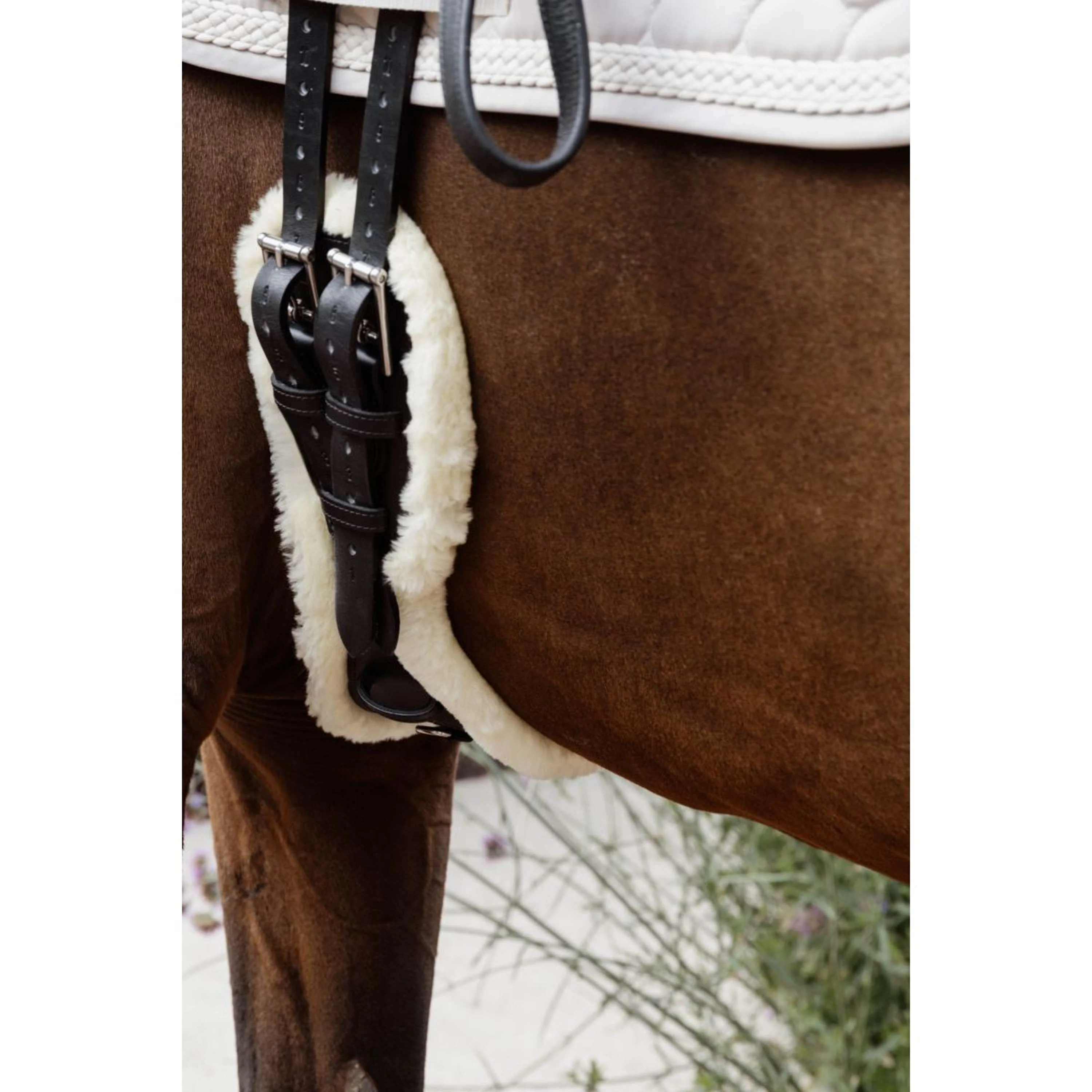Kentucky Horsewear Sottopancia da dressage Anatomic Sheepskin Nero - Image 3