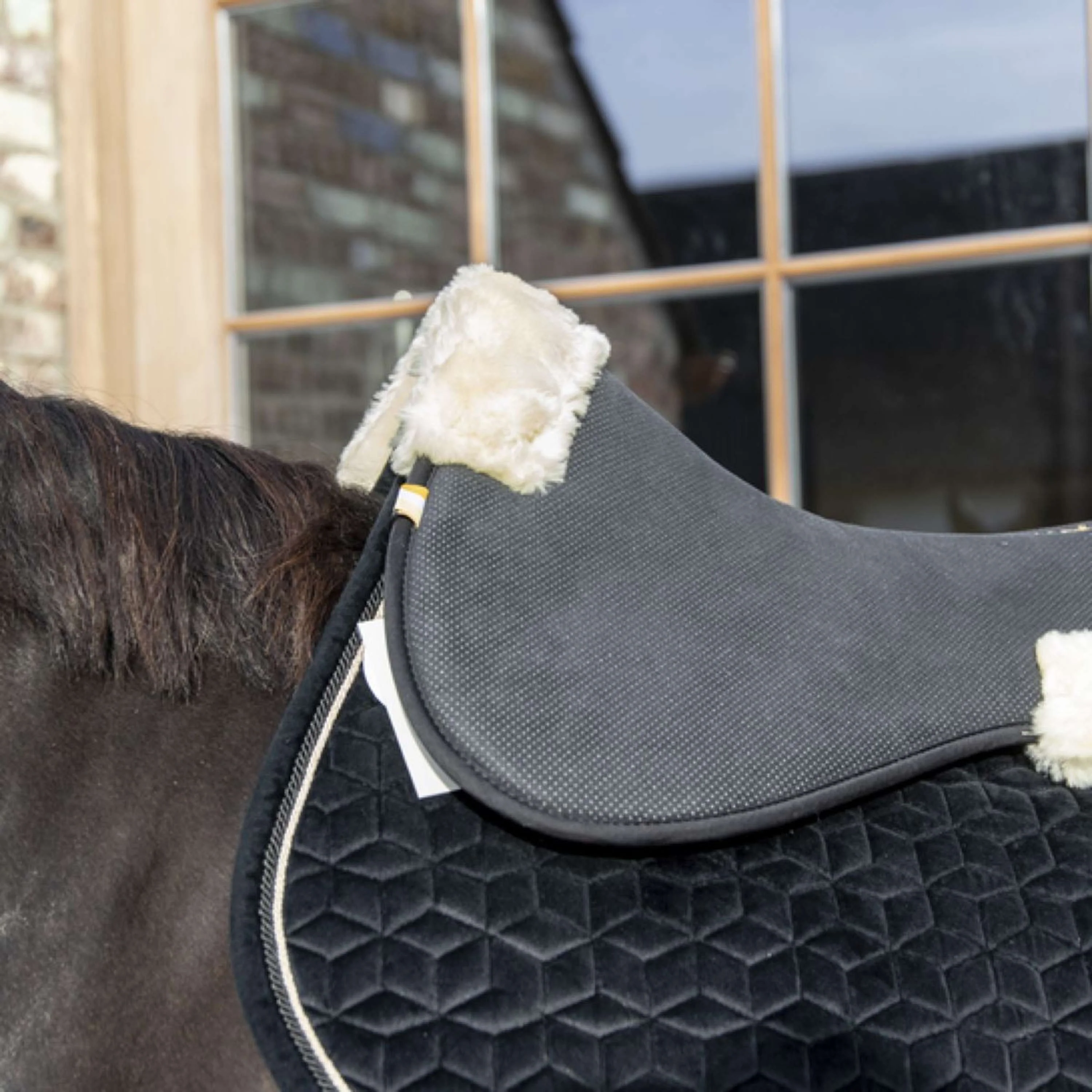 Kentucky Horsewear Sottosella Halfpad Nero/Naturale - Image 2
