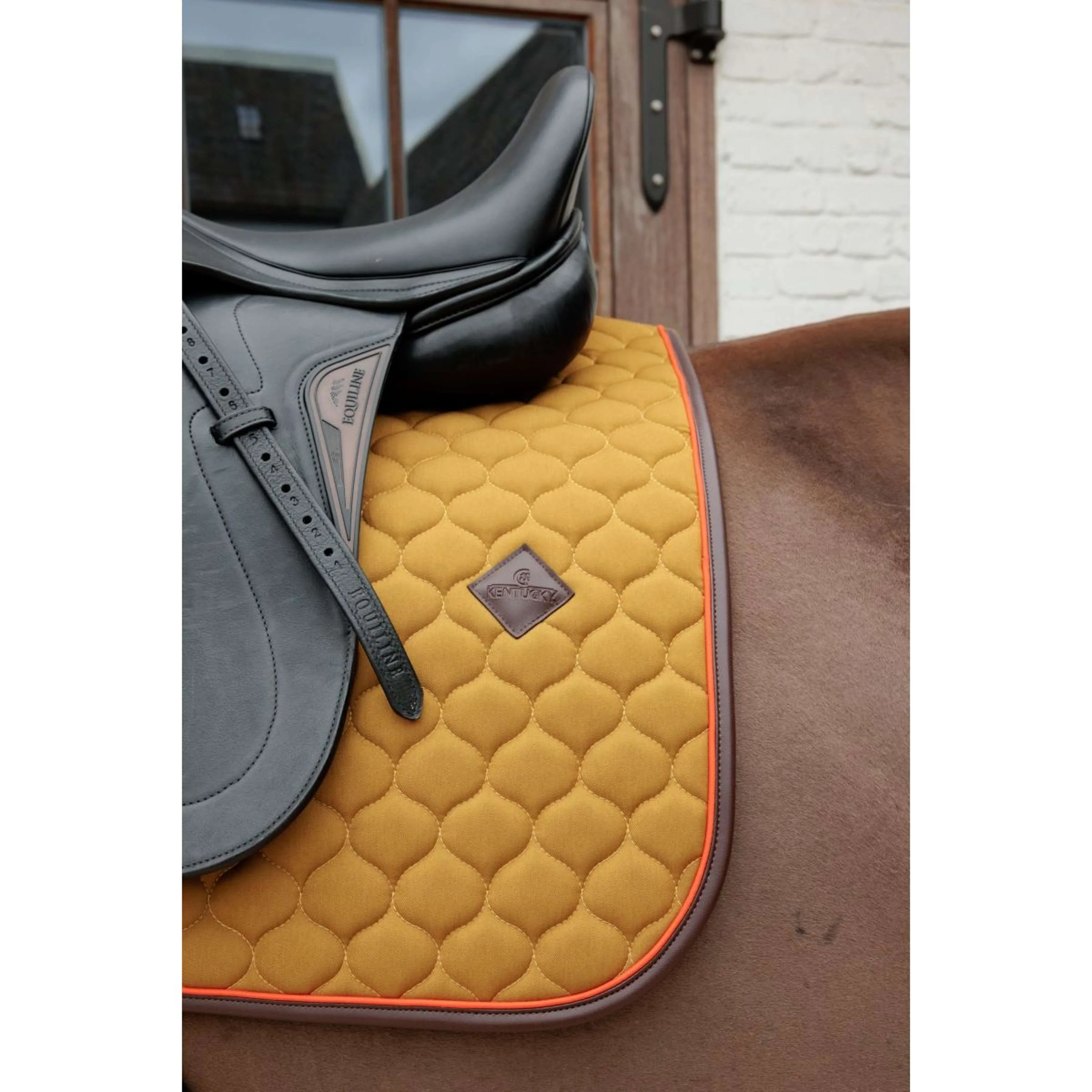 Kentucky Horsewear Sottosella Onion Quilt Leather Neon Dressage Cachi - Image 3