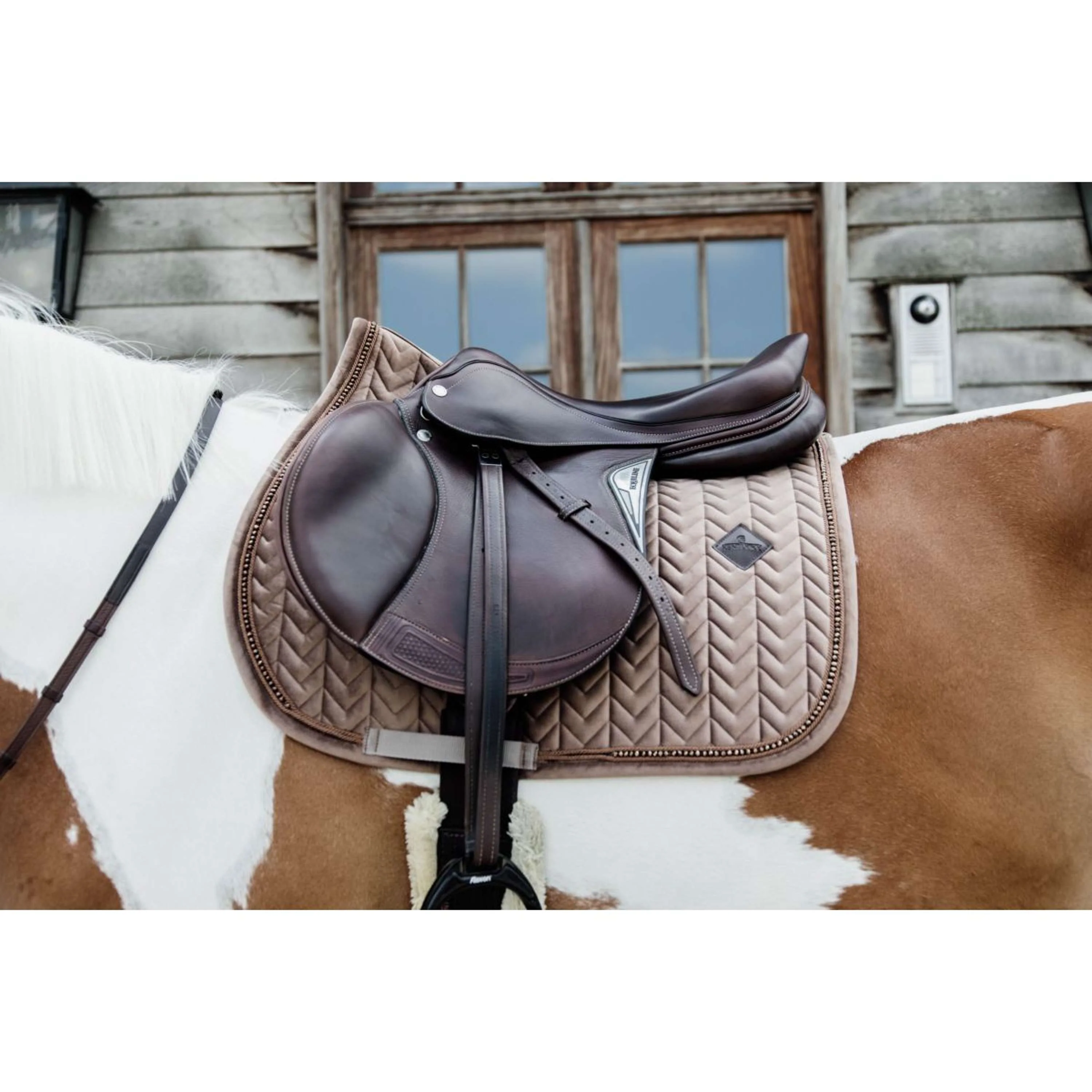 Kentucky Horsewear Sottosella Velvet Pearls Saltando Beige - Image 2