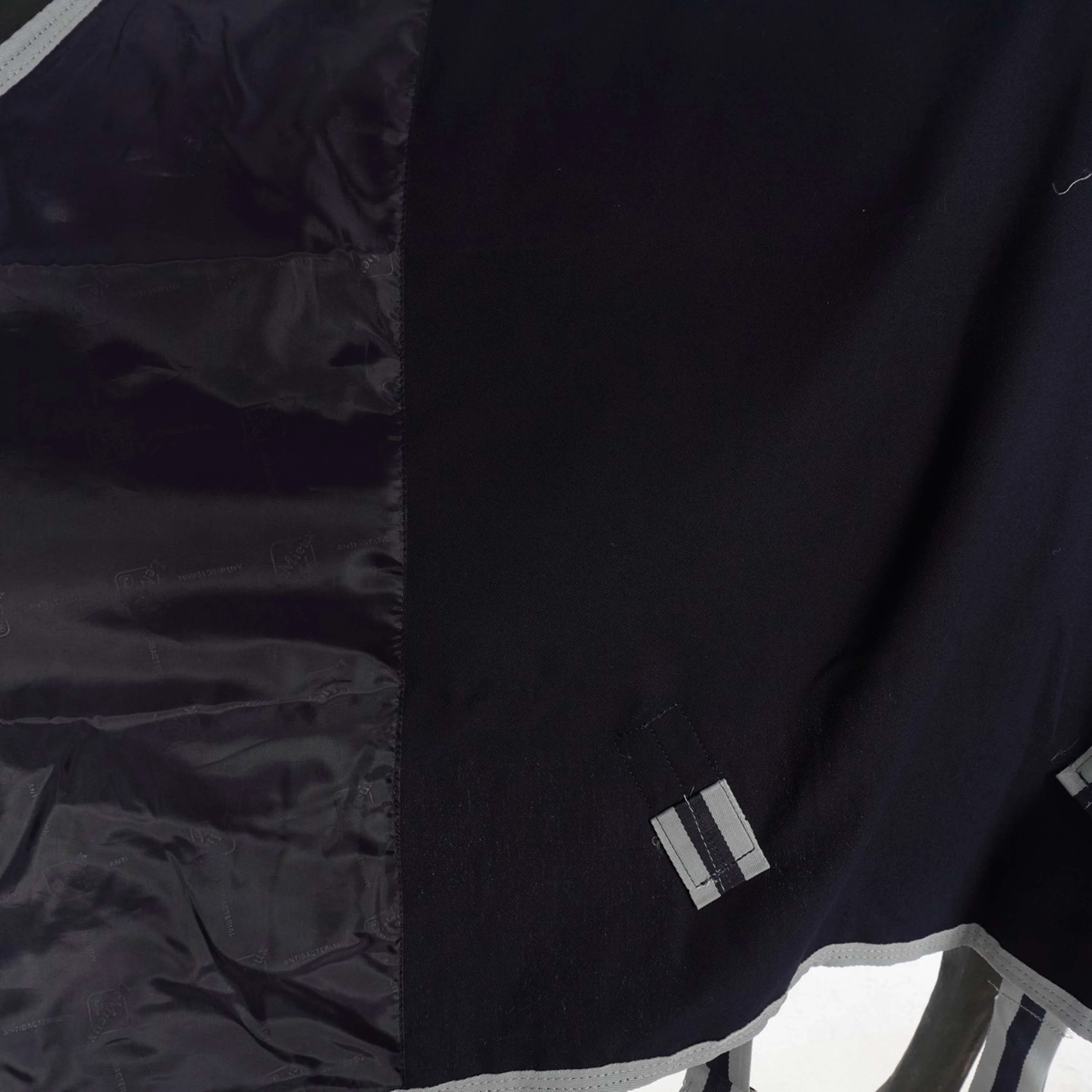 LeMieux Coperta da scuderia Arika Stable Navy - Image 9