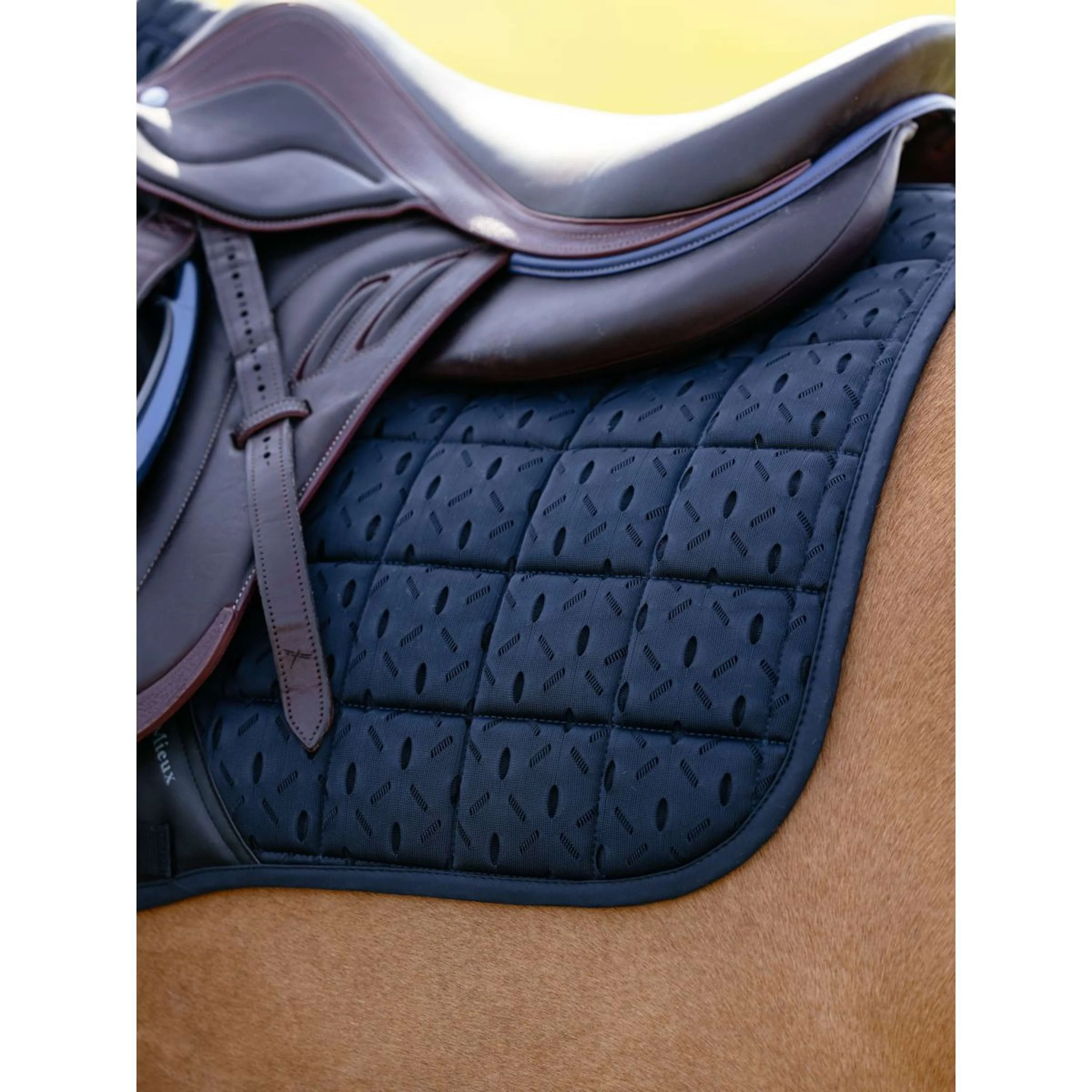 LeMieux Sottosella 3D Mesh Self-Cool Square Saltando Navy - Image 2