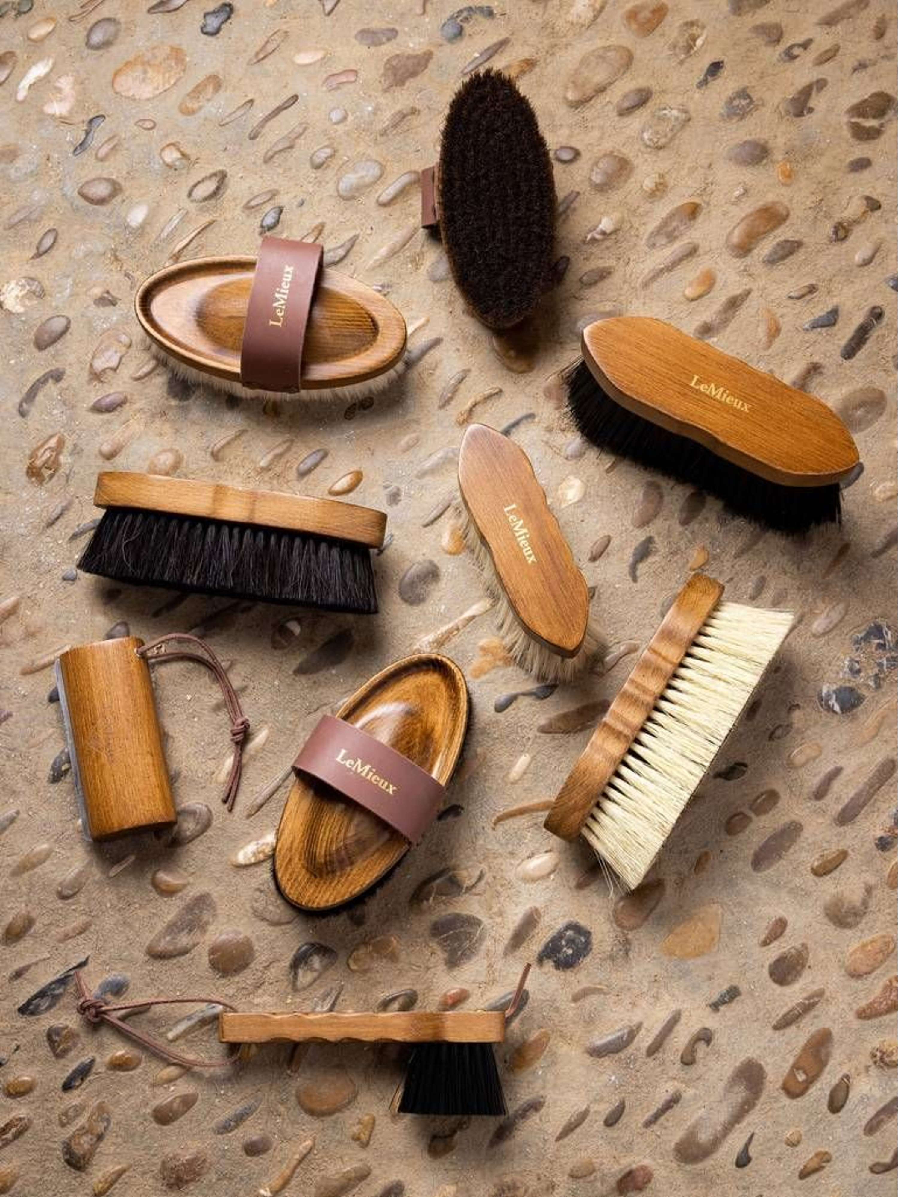LeMieux Spazzole Artisan Marrone - Image 4
