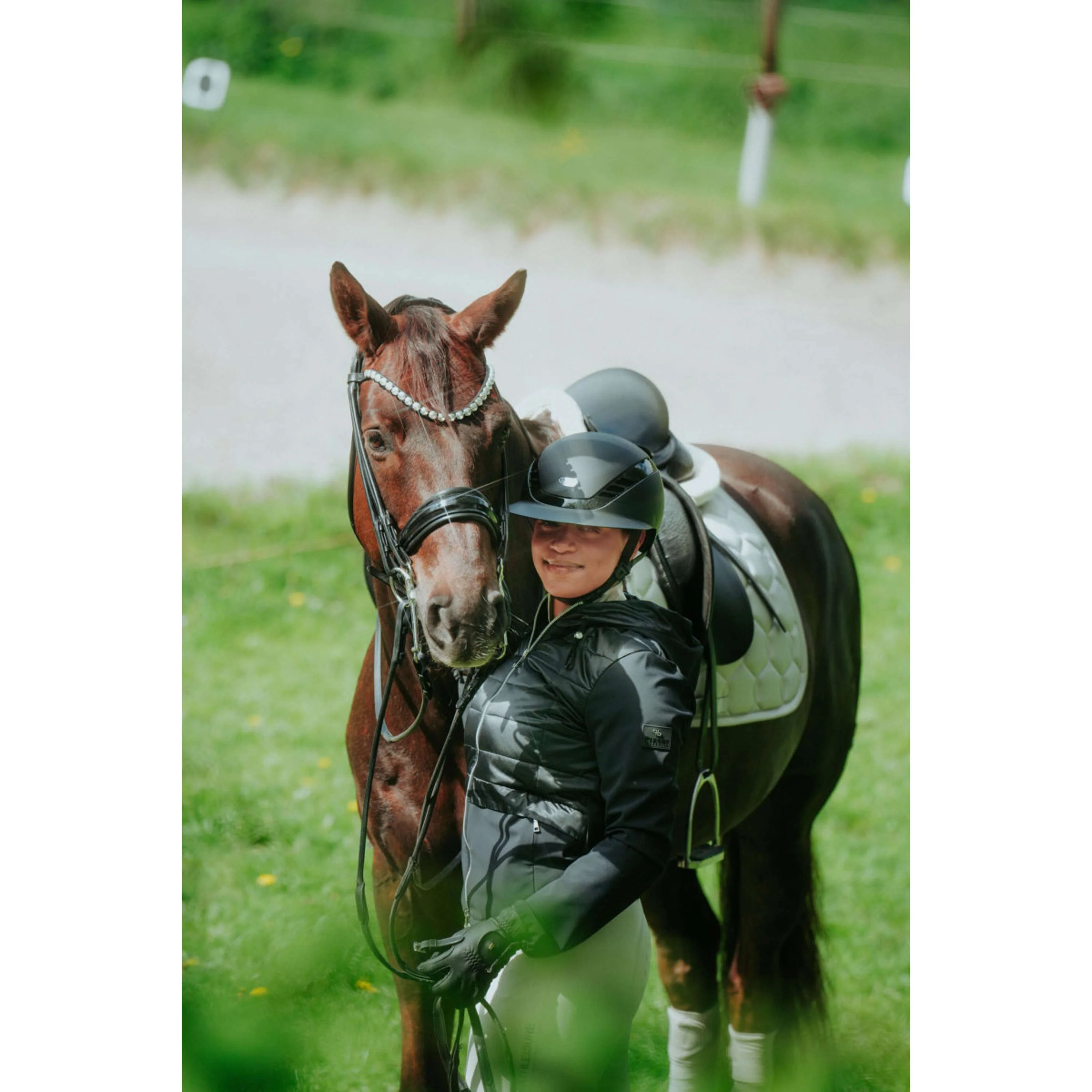 Pikeur Cappellino AirLuxe Pure Visiera lunga Nero - Image 4