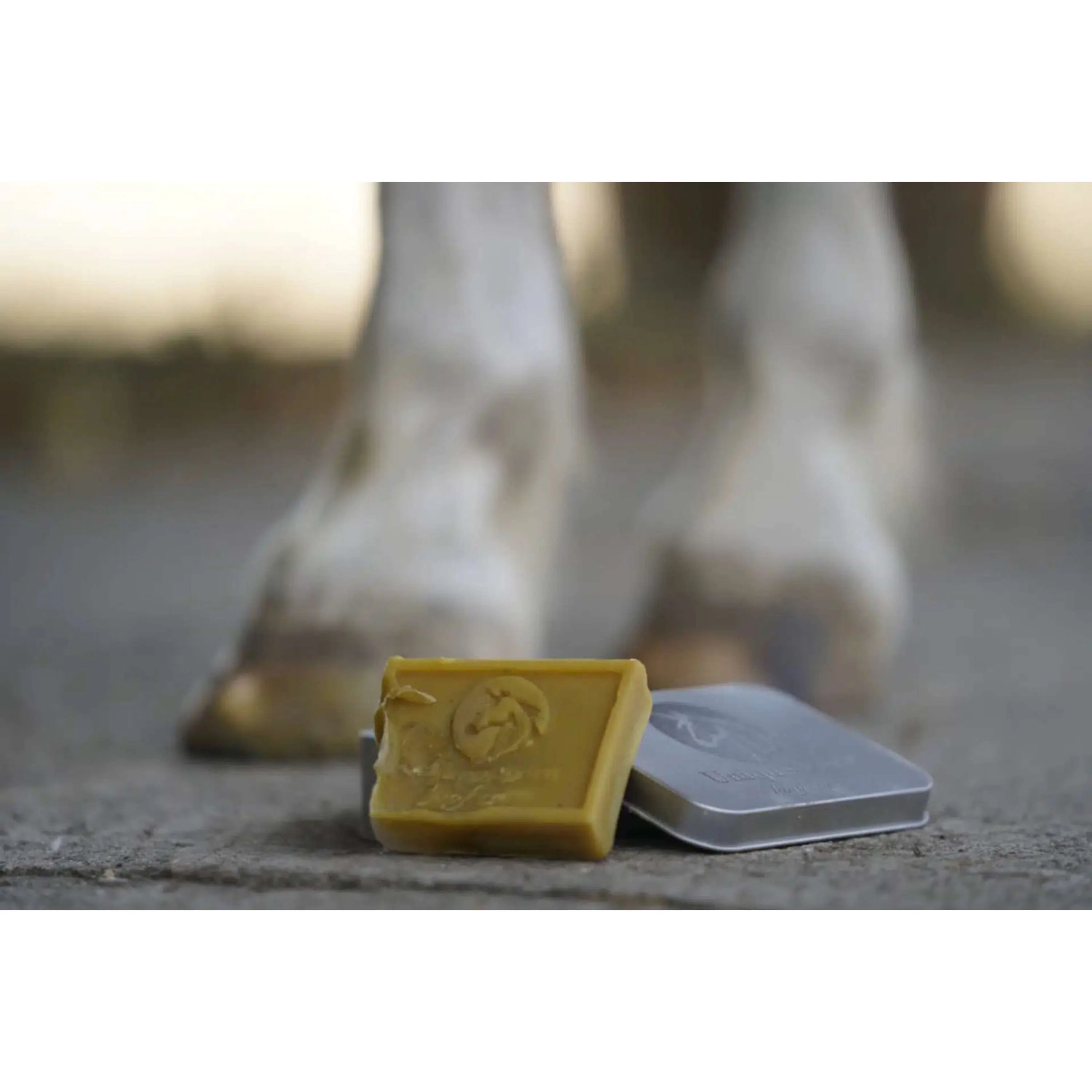 Unique-horn Hoof Wax Repair Giallo - Image 5