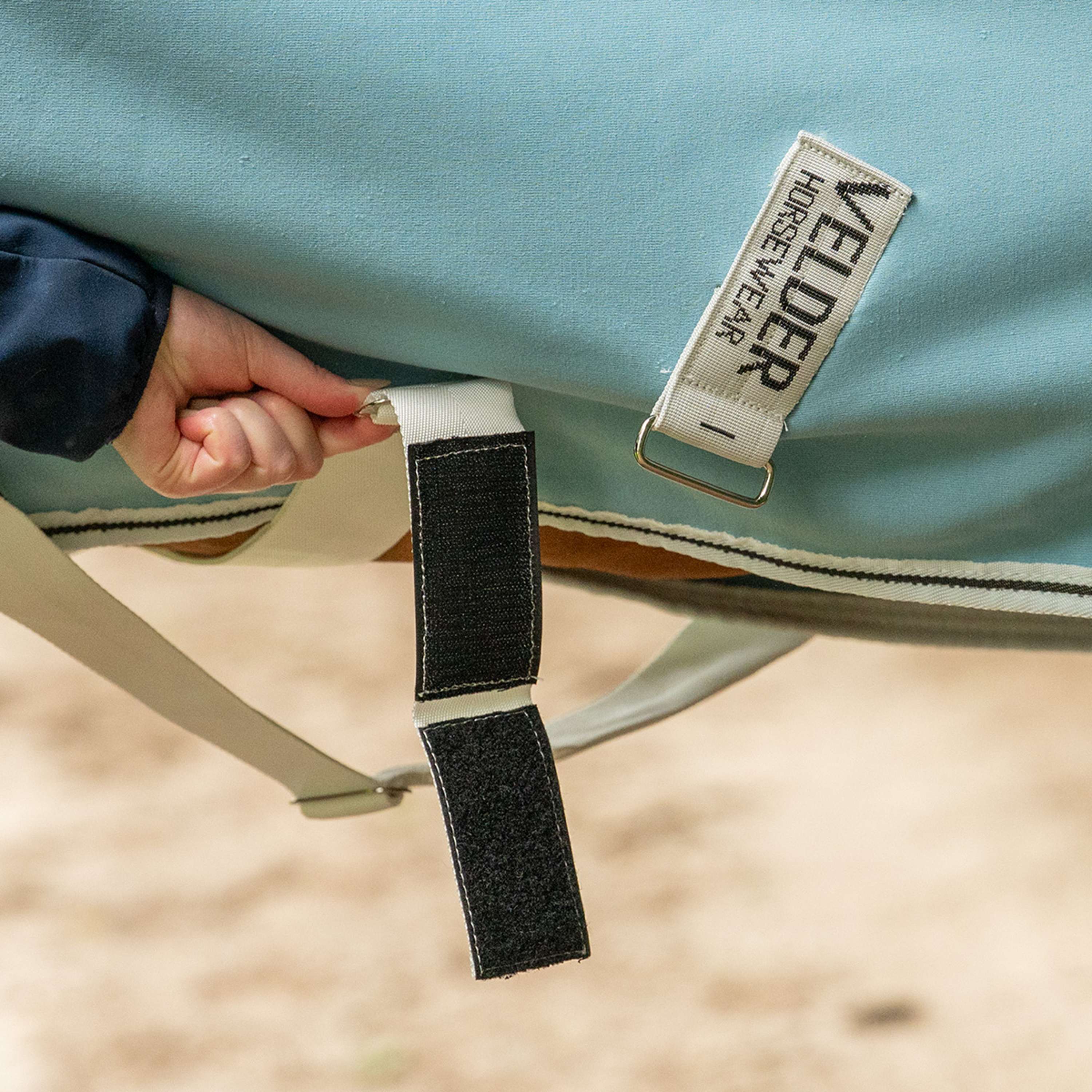 Velder Horsewear Essentials Cooler Rug Acqua Blu - Image 7